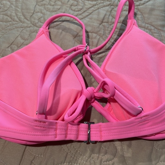 Cute Bikini Top - Picture 6 of 7